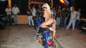 exotic dancer motor club